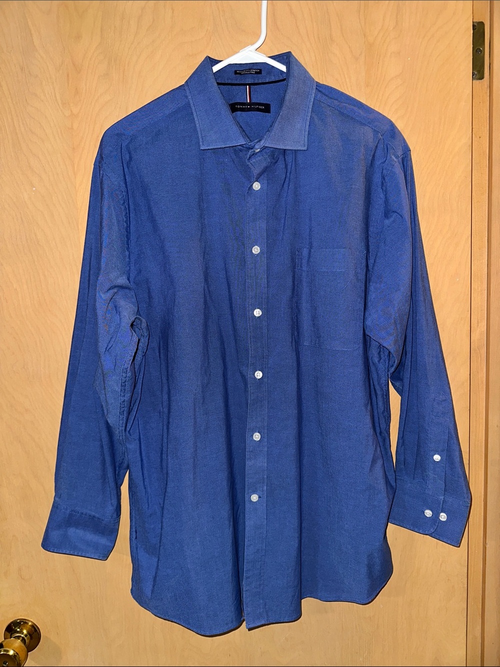 Men’s Tommy Hilfiger dress shirt